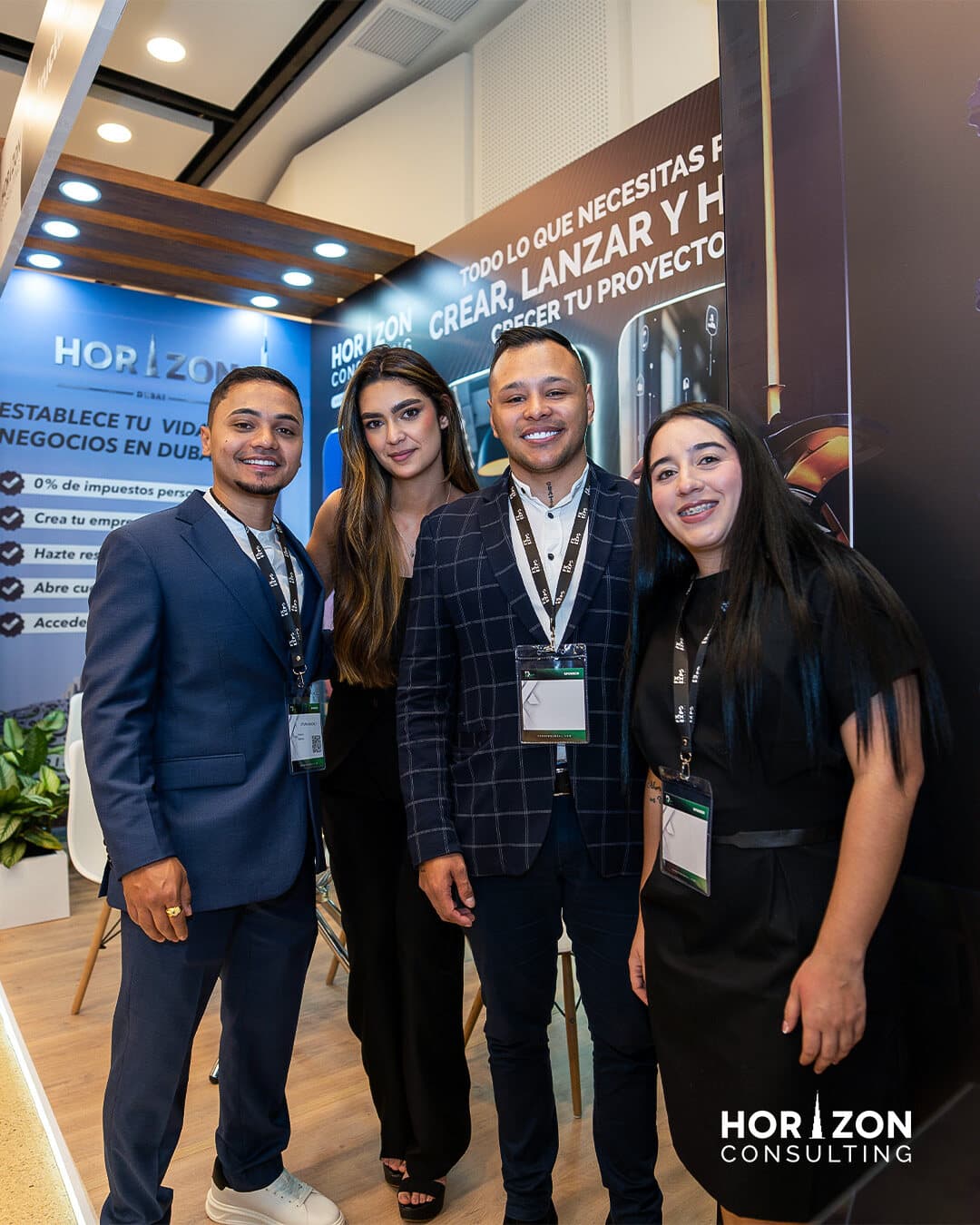 Equipo Horizon Consulting en stand FX EXPO